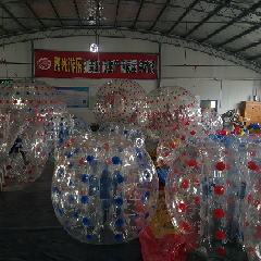 优质充气碰碰球